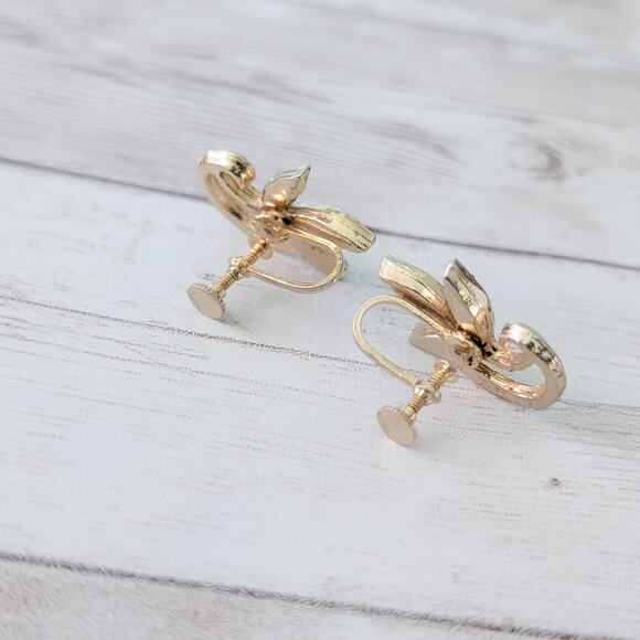 Vintage Screw Back Earrings Classy Elegant Gold Tone & Clear Gem Statement - Picture 7 of 8
